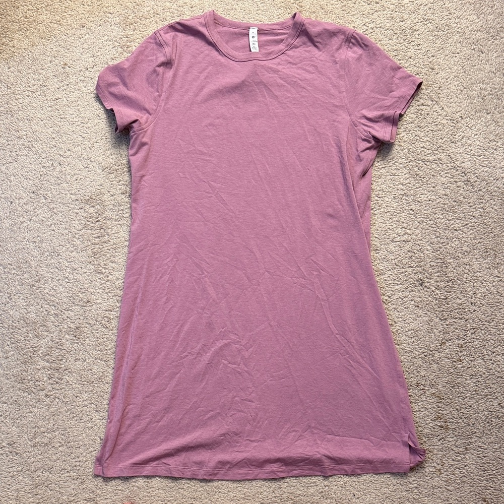 lululemon athletica Mauve Short Sleeve Dress Tee
